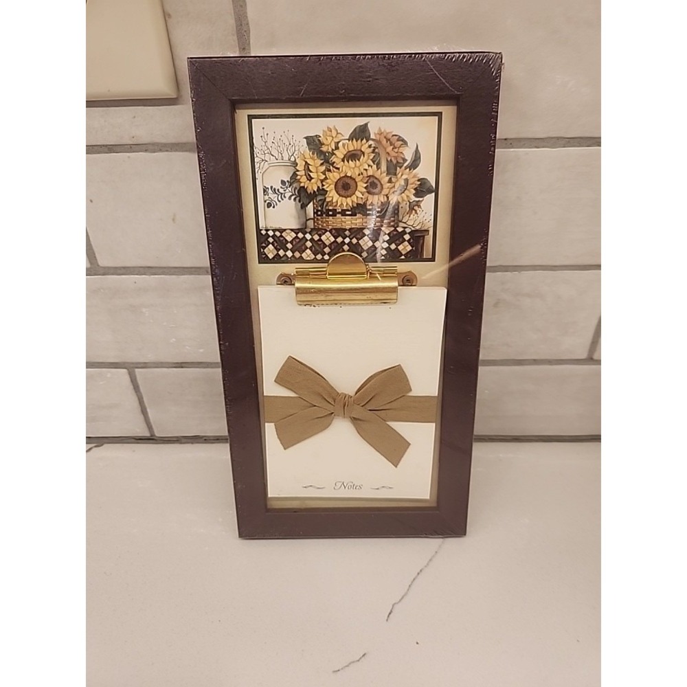 Vntg. Coal Bank Hollow‎ Wood Sunflower Basket Country Primitive Magnet Clipboard